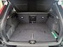 Volvo XC40 2.0 B4 Plus Dark / Pano. dak / Adaptieve Cruise / Trekhaak / Elek. verstelbare stoelen / Harman Kardon / Stoel+stuur verwarming / BLIS / Camera achter / Carplay & Android Auto /