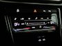 Volkswagen T-Roc 1.5 TSI R-Line (Camera / ACC / Carplay / Navi / Stoel + stuurverwarming)