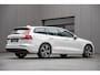 Volvo V60 2.0 B4 Core MY2026|Leder|Stoelverwarming|Allseason