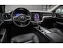 Volvo V60 2.0 B4 Core MY2026|Leder|Stoelverwarming|Allseason