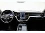Volvo XC60 T6 Recharge Plug-In AWD Inscription Expression [ SoH 99,6% |Panorama Trekhaak Stoelverwarming Apple/Android ]