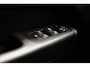 Volvo XC60 T6 Recharge Plug-In AWD Inscription Expression [ SoH 99,6% |Panorama Trekhaak Stoelverwarming Apple/Android ]