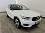 Volvo XC40 78 kWh 408pk Recharge P8 AWD R-Design | SOH 94% | Trekhaak | Panoramadak | Park Assist | 360 Camera | PDC V+A | CarPlay
