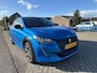 Peugeot e-208 EV Allure Pack 50 kWh Digitaal Dashboard | Leder/Stof | Camera | Parkeersensoren Achter | Cruise | Climate Control | DAB| Achteruitrijcamera | Airco (automatisch) | Apple Carplay/Android Auto|telefoonintegratie premium