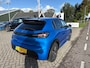 Peugeot e-208 EV Allure Pack 50 kWh Digitaal Dashboard | Leder/Stof | Camera | Parkeersensoren Achter | Cruise | Climate Control | DAB| Achteruitrijcamera | Airco (automatisch) | Apple Carplay/Android Auto|telefoonintegratie premium