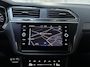 Volkswagen Tiguan 1.4 TSI eHybrid R-Line Business+ Trekhaak Camera Stoelverwarming Camera DAB+ Sfeerverlichting