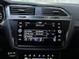 Volkswagen Tiguan 1.4 TSI eHybrid R-Line Business+ Trekhaak Camera Stoelverwarming Camera DAB+ Sfeerverlichting