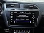 Volkswagen Tiguan 1.4 TSI eHybrid R-Line Business+ Trekhaak Camera Stoelverwarming Camera DAB+ Sfeerverlichting