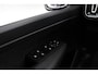 Volvo XC40 2.0 T4 Momentum | Uitklap Trekhaak | Org NL | Digital Cockpit | Camera | Stoelverwarming |