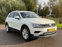 Volkswagen Tiguan 1.4 TSI ACT Highline / Automaat / NL Auto / Elektrische trekhaak / Stoelverwarming / ACC / Lederen bekleding /