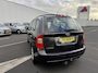 Kia Carens 2.0 CVVT X-ecutive