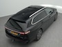 Volkswagen Passat Variant R-Line Edition 1.5 eHybrid 204 PK | Panoramadak | DCC | Stoel & Stuurverwarming | Massagestoelen | Climatecontrol |
