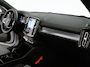 Volvo XC40 B4 Plus Dark | Harman/Kardon | Elek Stoelen | Camera | Trekhaak | Adaptive Cruise | BLIS | Pilot Assist