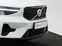 Volvo XC40 B4 Plus Dark | Harman/Kardon | Elek Stoelen | Camera | Trekhaak | Adaptive Cruise | BLIS | Pilot Assist