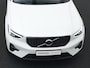 Volvo XC40 B4 Plus Dark | Harman/Kardon | Elek Stoelen | Camera | Trekhaak | Adaptive Cruise | BLIS | Pilot Assist