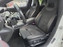 Mercedes-Benz CLA Shooting Brake 200 Business Solution AMG / Afneembare Trekhaak / AMG Styling / Sportstoelen / Alcantara / Stoelverwarming / Achteruitrijcamera / Apple Carplay & Android Auto / Draadloze Telefoonlader /