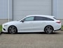 Mercedes-Benz CLA Shooting Brake 200 Business Solution AMG / Afneembare Trekhaak / AMG Styling / Sportstoelen / Alcantara / Stoelverwarming / Achteruitrijcamera / Apple Carplay & Android Auto / Draadloze Telefoonlader /