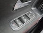 Mercedes-Benz CLA Shooting Brake 200 Business Solution AMG / Afneembare Trekhaak / AMG Styling / Sportstoelen / Alcantara / Stoelverwarming / Achteruitrijcamera / Apple Carplay & Android Auto / Draadloze Telefoonlader /