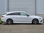 Mercedes-Benz CLA Shooting Brake 200 Business Solution AMG / Afneembare Trekhaak / AMG Styling / Sportstoelen / Alcantara / Stoelverwarming / Achteruitrijcamera / Apple Carplay & Android Auto / Draadloze Telefoonlader /