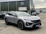 Peugeot 408 e-408 Allure 58 kWh SOH 99% | NIEUWE AUTO | ACHTERUITRIJCAMERA | KEYLESS | STOEL + STUURVERWARMING | ADAP. CRUISE | APPLE CARPLAY | RIJKLAAR INCL. 12 MND BOVAG GARANTIE |