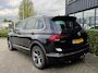 Volkswagen Tiguan 1.5 TSI 131pk R-Line Comfortline Business Virtual Led  trekhaak 19" NL Auto 166dkm!!