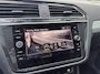 Volkswagen Tiguan 1.5 TSI 131pk R-Line Comfortline Business Virtual Led  trekhaak 19" NL Auto 166dkm!!