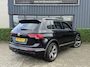 Volkswagen Tiguan 1.5 TSI 131pk R-Line Comfortline Business Virtual Led  trekhaak 19" NL Auto 166dkm!!