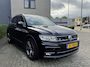 Volkswagen Tiguan 1.5 TSI 131pk R-Line Comfortline Business Virtual Led  trekhaak 19" NL Auto 166dkm!!