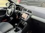 Volkswagen Tiguan 1.5 TSI 131pk R-Line Comfortline Business Virtual Led  trekhaak 19" NL Auto 166dkm!!
