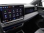 Volkswagen Tiguan 1.5 eHybrid R-Line 204PK DSG SOH 99,97%, Panoramadak, Achteruitrijcamera, 20" LM Velgen, Keyless, Elektr. Achterklep, Side Assist, Stoel-Stuurverwarming, Navi via Apple Carplay/Android Auto
