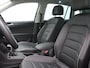 Volkswagen Tiguan 1.4 TSI eHybrid Elegance 245PK DSG Panoramadak, Trekhaak, 360gr. Camera, Keyless, Leder, 18" LM Velgen, Side Assist, Elektr. Achterklep, Stoel-stuurverwarming