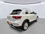 Volkswagen T-Roc 1.0 TSI 115pk Life Edition / Navigatie by APP / Camera / LM 17 inch / Climate control / LED / Park Assist