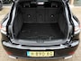 Porsche Macan 245PK Facelift/Pano/luchtvering/elektr trekhaak/camera