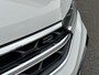 Volkswagen T-Roc 1.5 TSI 150pk DSG R-Line | Camera | Keyless | Elek. Achterklep | Dode hoek | Rijklaar incl. 1 jaar Bovag garantie