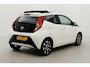 Toyota Aygo 1.0 VVT-i x-joy | Elektrisch vouwdak | Apple Carplay / Android Auto | Clima | Camera | 15 inch | Bluetooth | Privacy glas | DAB
