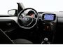 Toyota Aygo 1.0 VVT-i x-joy | Elektrisch vouwdak | Apple Carplay / Android Auto | Clima | Camera | 15 inch | Bluetooth | Privacy glas | DAB