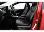 Toyota RAV4 2.5 Plug-in Hybrid AWD Bi-Tone Plus | Trekhaak | Dodehoek detectie | JBL | Head-up display | Navigatie | Apple Carplay / Android Auto | 360 camera | Leder | Stoelverwarming/-ventilatie | Digitale binnenspiegel | 19 inch