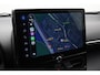 Toyota Yaris Cross 1.5 Hybrid 115 First Edition | Dodehoek detectie | Stoel-/stuurverwarming | Verwarmbare voorruit | Adaptive Cruise | Parkeersensoren voor/achter | Apple Carplay / Android Auto | Keyless | 17 inch