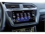 Volkswagen Tiguan 1.4 TSI eHybrid R-Line Business+ Pano / Trekhaak / Black /