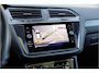 Volkswagen Tiguan 1.4 TSI eHybrid R-Line Business+ Pano / Trekhaak / Black /