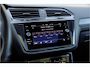 Volkswagen Tiguan 1.4 TSI eHybrid R-Line Business+ Pano / Trekhaak / Black /