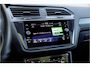 Volkswagen Tiguan 1.4 TSI eHybrid R-Line Business+ Pano / Trekhaak / Black /
