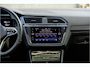 Volkswagen Tiguan 1.4 TSI eHybrid R-Line Business+ Pano / Trekhaak / Black /