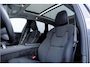 Volvo XC60 2.0 Recharge T6 AWD Panorama / Stoelverwarming / Camera /