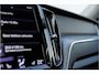 Volvo XC60 2.0 Recharge T6 AWD Panorama / Stoelverwarming / Camera /