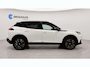 Peugeot 2008 1.2 PURETECH 155PK GT PACK AUTOMAAT / NAVI / LEDER / CLIMA / PDC / 18" LMV / CAMERA / PANO. DAK / FOCAL AUDIO / KEYLESS / FULL-LED / AFN. TREKHAAK / FULL OPTIONS / NIEUWSTAAT !!