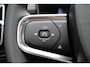 Volvo EX40 Single Motor Extended Range Ultra Europa 82 kWh | 45th Anniversary Edition | Panoramisch schuif-/ kanteldak | Harman Kardon | Elektrisch verstelbare voorstoelen met geheugen functie | 5 jaar garantie - (2 jaar extra fabrieksgarantie) | 20 inch lichtmetalen velgen | Extra getint glas achter | Verwarmde voorstoelen en stuurwiel | Pilot assist | Adaptieve cruise control