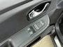 Renault Clio Estate 1.2 TCe LIMITED | NAVI | AIRCO | CRUISE | 16'' LM VELGEN | PRIVACY GLASS | DAKRAILING | 4 CILINDERS |