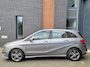 Mercedes-Benz B-klasse 180 Ambition Automaat/1e Eigenaar/Led Verlichting/Navigatie