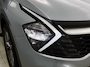 Kia Sportage 1.6 230pk Hybrid DynamicLine Automaat | Navigatie | Adaptieve Cruise Control | Climate Control | Camera | 17"LMV | LED | Trekhaak | Parkeersensoren | Apple Carplay/Android Auto |